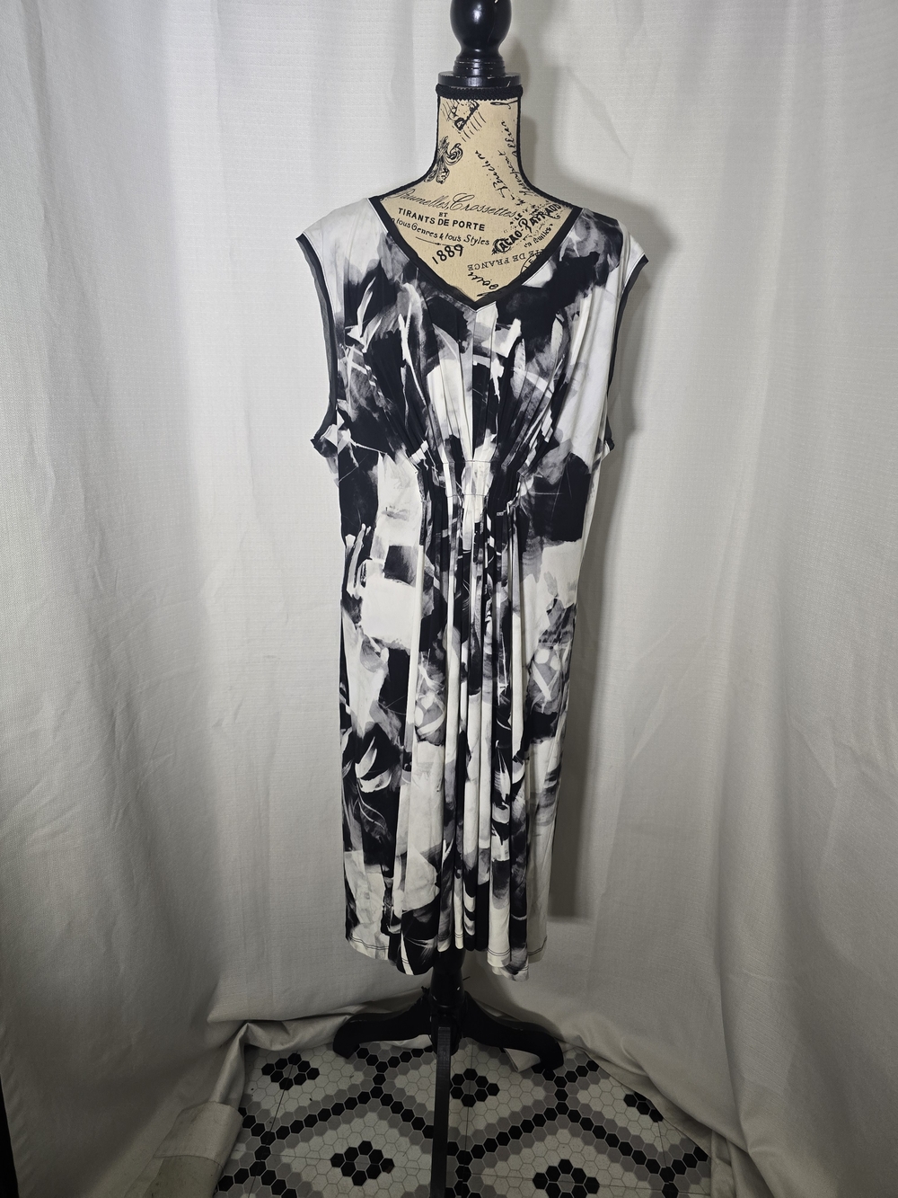 Simply Vera Vera Wang Dress